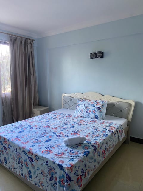 Beachfront M. A.apartment Vacation rental in City of Dar es Salaam
