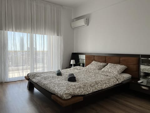 Sunny Rooms Condo in Germasogeia
