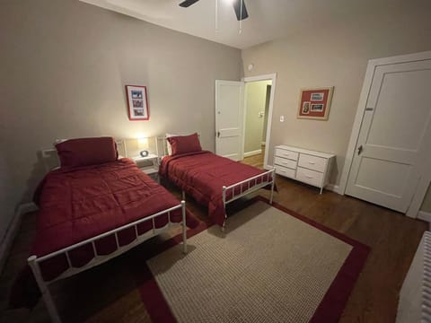 Red Recluse - Room near Liberty! Vacation rental in Lynchburg