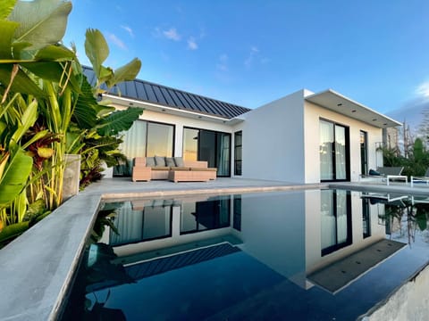 Day, Pool view, Swimming pool