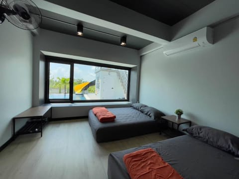 Photo of the whole room, Bedroom, air conditioner