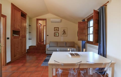 3 Bedroom Pet Friendly Home In Arezzo Maison in Arezzo