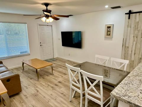 Seashell 5 Apartment in Boynton Beach