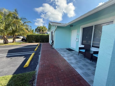 Seashell 5 Apartment in Boynton Beach