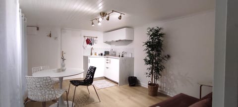 Maisonnette avec jardin - proche Paris - Disney Apartment in Gagny