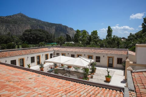 Property building, Patio, Spring, Day, Natural landscape, Bird's eye view, Mountain view