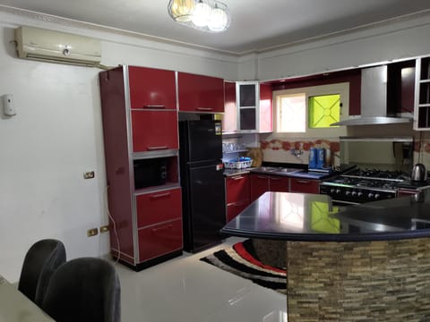 A luxury apartment in a quiet villa next to the American University Wohnung in New Cairo City
