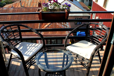 Balcony/Terrace, City view