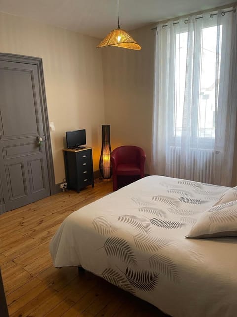 Chambre privée et sa salle de bain attenante Casa vacanze in Mazamet