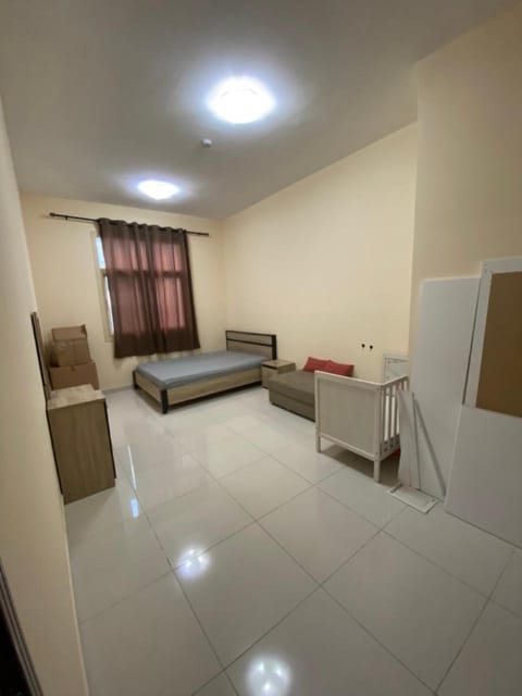 Splendid Room - Ladies only - Near Zahia- Near SHJ Airport Bed and Breakfast in Al Sharjah