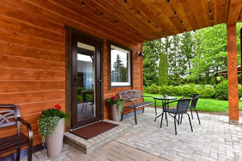 Patio, Facade/entrance, Balcony/Terrace