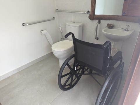 Bathroom, Facility for disabled guests, acessibility