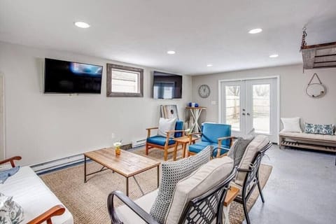 Cozy Home w/ Sonos + Walking to Notre Dame House in South Bend