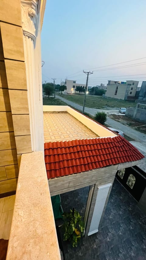 Cozy House - Upper Floor Condominio in Lahore
