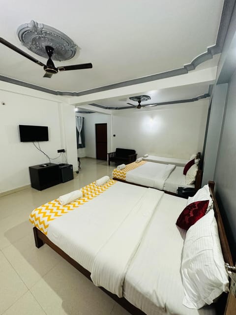 Communal lounge/ TV room, Bed, TV and multimedia, Evening entertainment, Bedroom