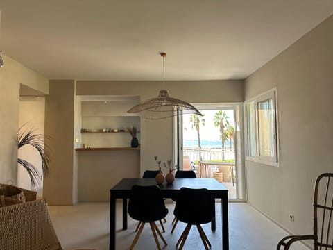 Dining area, Sea view