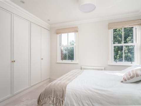 Pass the Keys Stunning 3 Bedroom Townhouse in Central St Albans Haus in St Albans