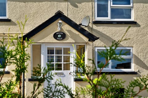 Property building, Patio, Garden