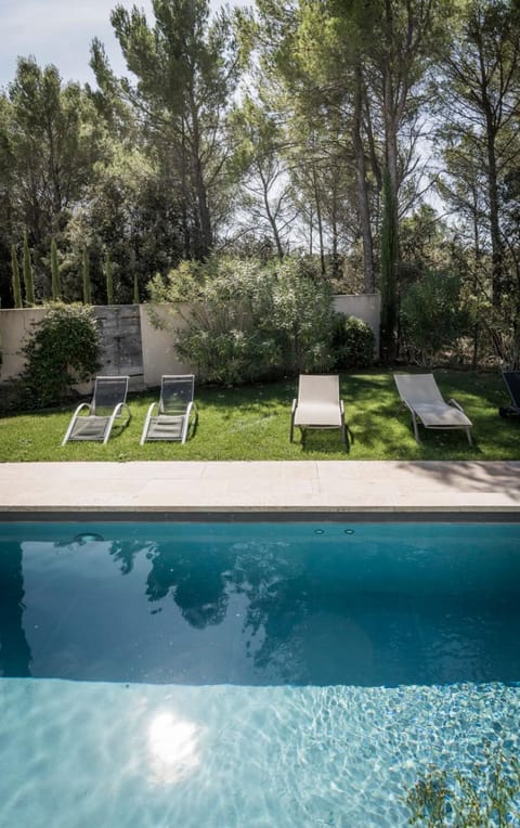 Bastide Blanche escape to Provence Villa in Lourmarin