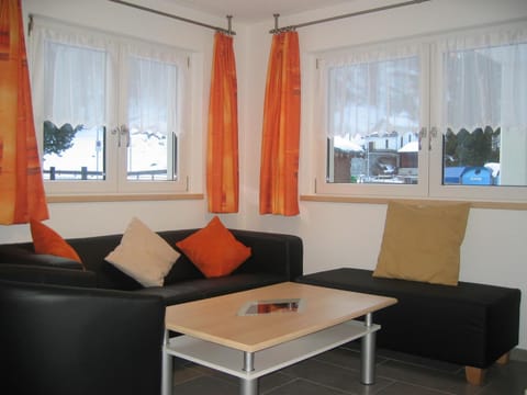 Apartment Haus Alpenstern- Wohnung Aelpi by Interhome Apartment in Saas-Fee