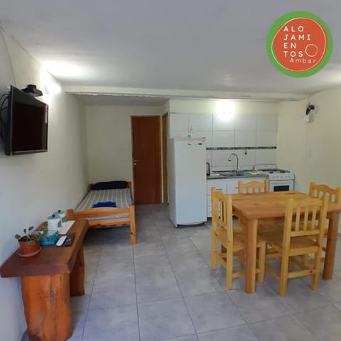 Kitchen or kitchenette, Dining area, pet friendly