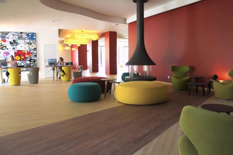 HÔTEL C SUITES chambres spacieuses Hôtel in Nimes