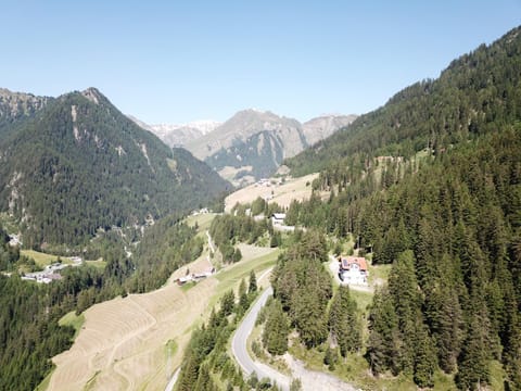 Spring, Day, Neighbourhood, Natural landscape, Bird's eye view, Mountain view