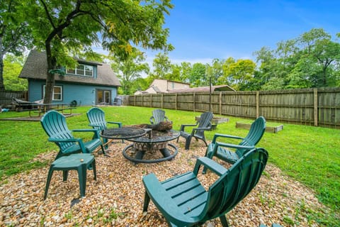 Spacious 3 Bedroom 6 Beds Nashville House with Large Yard House in East Nashville
