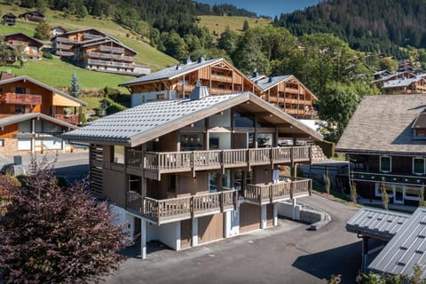 Property building, Spring, Day, Mountain view