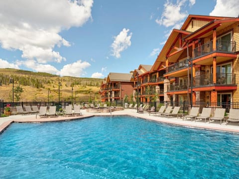 Exquisite Upscale Oasis · Ski Resort Hotel in Breckenridge