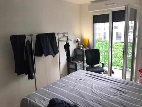 Alessandro private room in apartment in Paris Clichy Vacation rental in Mairie de Clichy - Métro