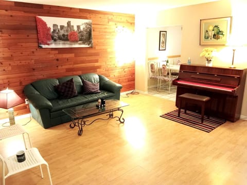 C3 Cheap cozy room - full amenities in a great location Vacation rental in Surrey