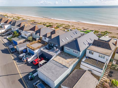 Neighbourhood, Bird's eye view, Beach, Sea view, Street view, Parking