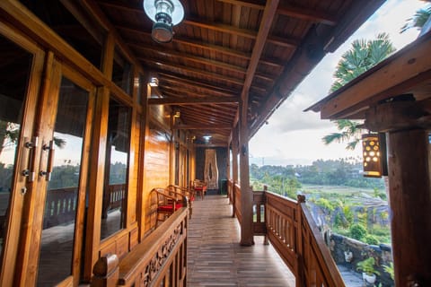 Natural landscape, Balcony/Terrace, Garden view