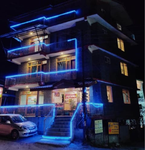 Hotel Raj Palace Manali Country House in Manali