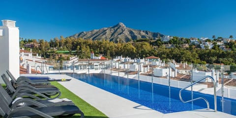 Mountain view, Swimming pool