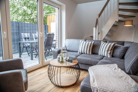 50067 "Deichkajüte 3" House in Wangerland