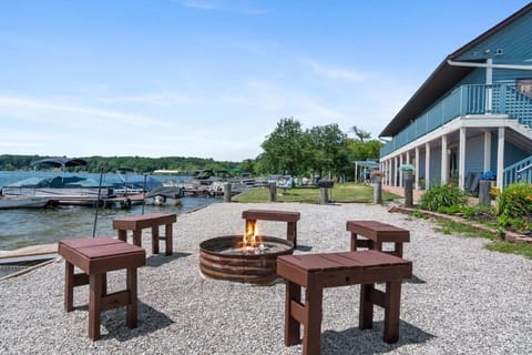 Cozy Suite w Stunning Lake Views at Fife Lake Lodge Condo in Fife Lake