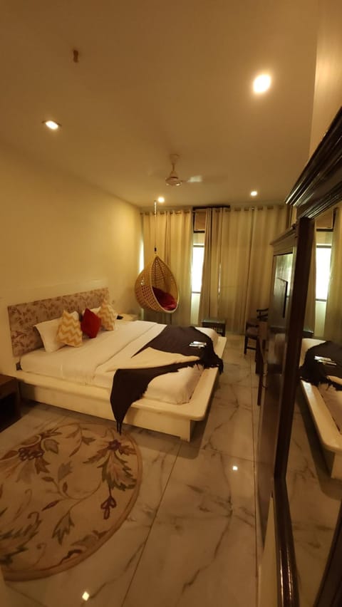 RoyalVilla Hotel in Chandigarh