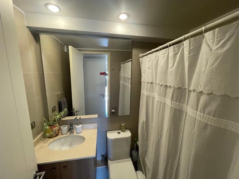 Shower, Bathroom, towels