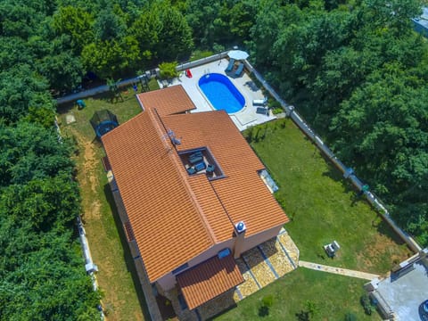 Holiday Home Villa Lucia Chalet in Vodnjan