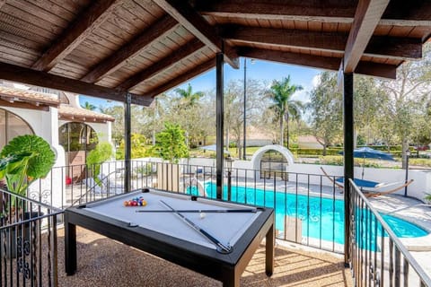 Villa at St James Unit A Luxury Pool Villa, Pet Friendly Villa in Miami Shores