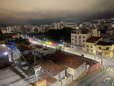 Apartamento bem localizado com varanda Condo in Juiz de Fora