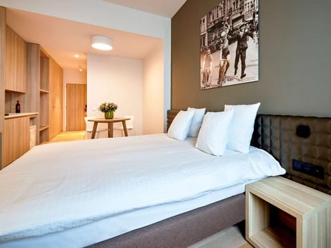 Photo of the whole room, On site