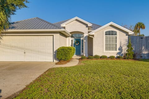Family-Friendly PCB Vacation Rental, Walk to Beach House in Lower Grand Lagoon