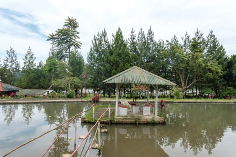 Hilltop Camp by TwoSpaces, Lembang Villa in Lembang