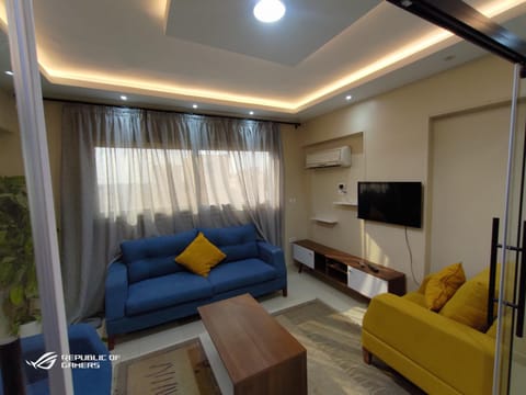 3 Bedrooms Luxurious Appartment in Nasr City Condo in New Cairo City