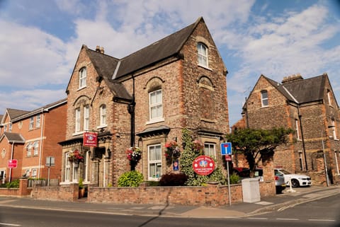 Barbican House Bed and Breakfast in York