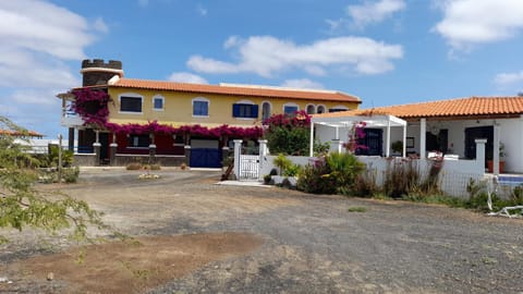 Casa Torre Bed and Breakfast in Sal, Cabo Verde