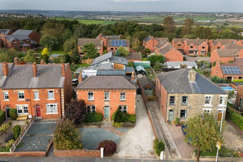 Property building, Neighbourhood, Bird's eye view, Street view, Location